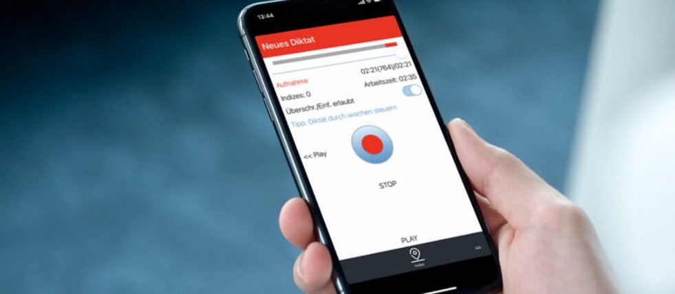 Abbildung eines Smartphones mit der Findentity Mobile Dictate App