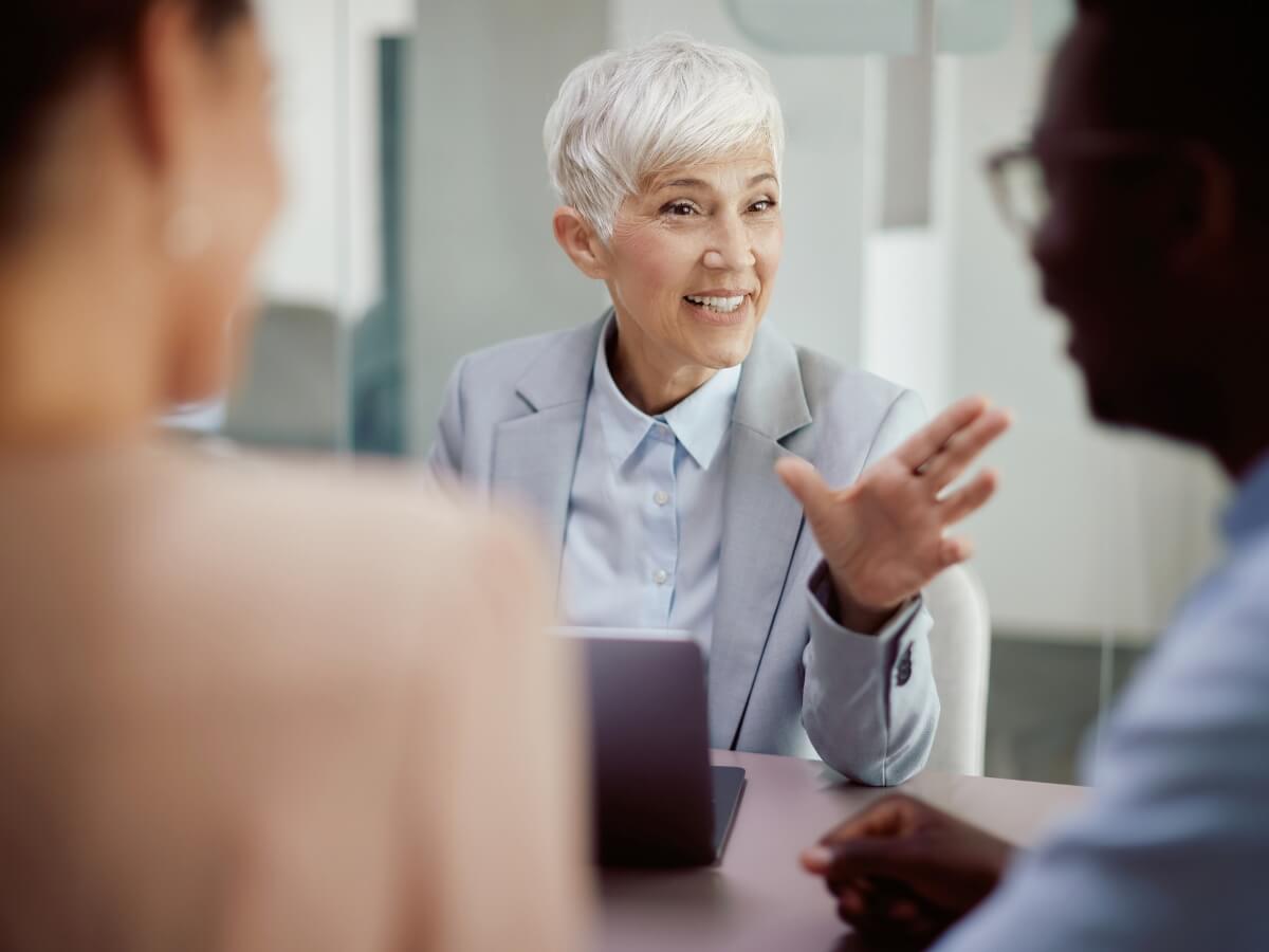 Schulung für Dragon Spracherkennung und Findentity - Vor-Ort-Service und Webinare – Thax Software